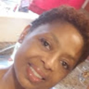 Meet your Posher, Angela peaches